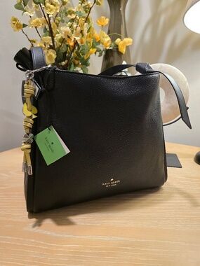 Kate Spade Tote Bundle w/Umbrella & Authentic Charm